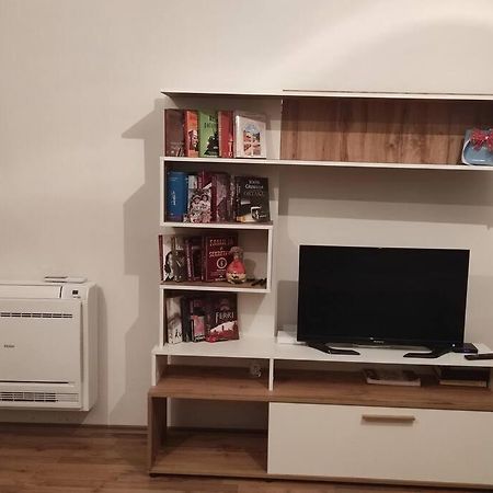 Modern Apartment In Tirana Bagian luar foto